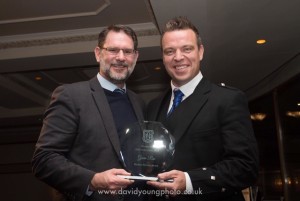 09/02/2017 - Dundee FC managing director John Nelms presents Gavin Rae with his Modern Hero Award at Dundee FC Hall of fame dinner at the Invercarse Hotel, Dundee Picture by David Young -