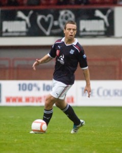 Gavin Rae - Dundee v Ross County © David Young 5 Foundry Place Monifieth Angus DD5 4BB Tel: 07765 252616 email: davidyoungphoto@gmail.com http://www.davidyoungphoto.co.uk