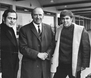 Wilf McGuiness, Sir Matt Busby & David Jack Junior (Manchester United trial in 1970)